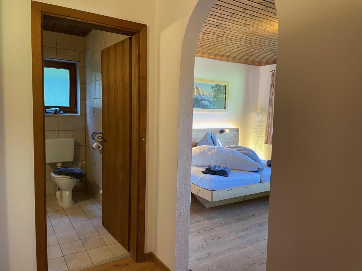 Apartpension Baerenwirt Leutasch Exterior foto