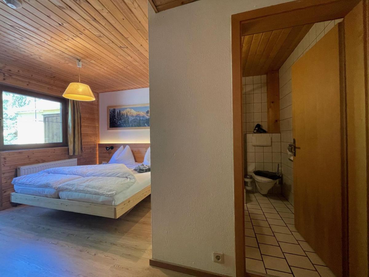 Apartpension Baerenwirt Leutasch Exterior foto