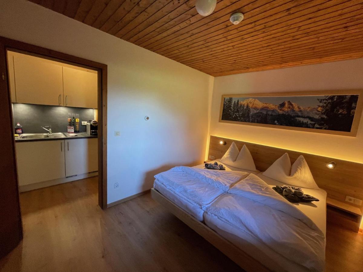 Apartpension Baerenwirt Leutasch Exterior foto
