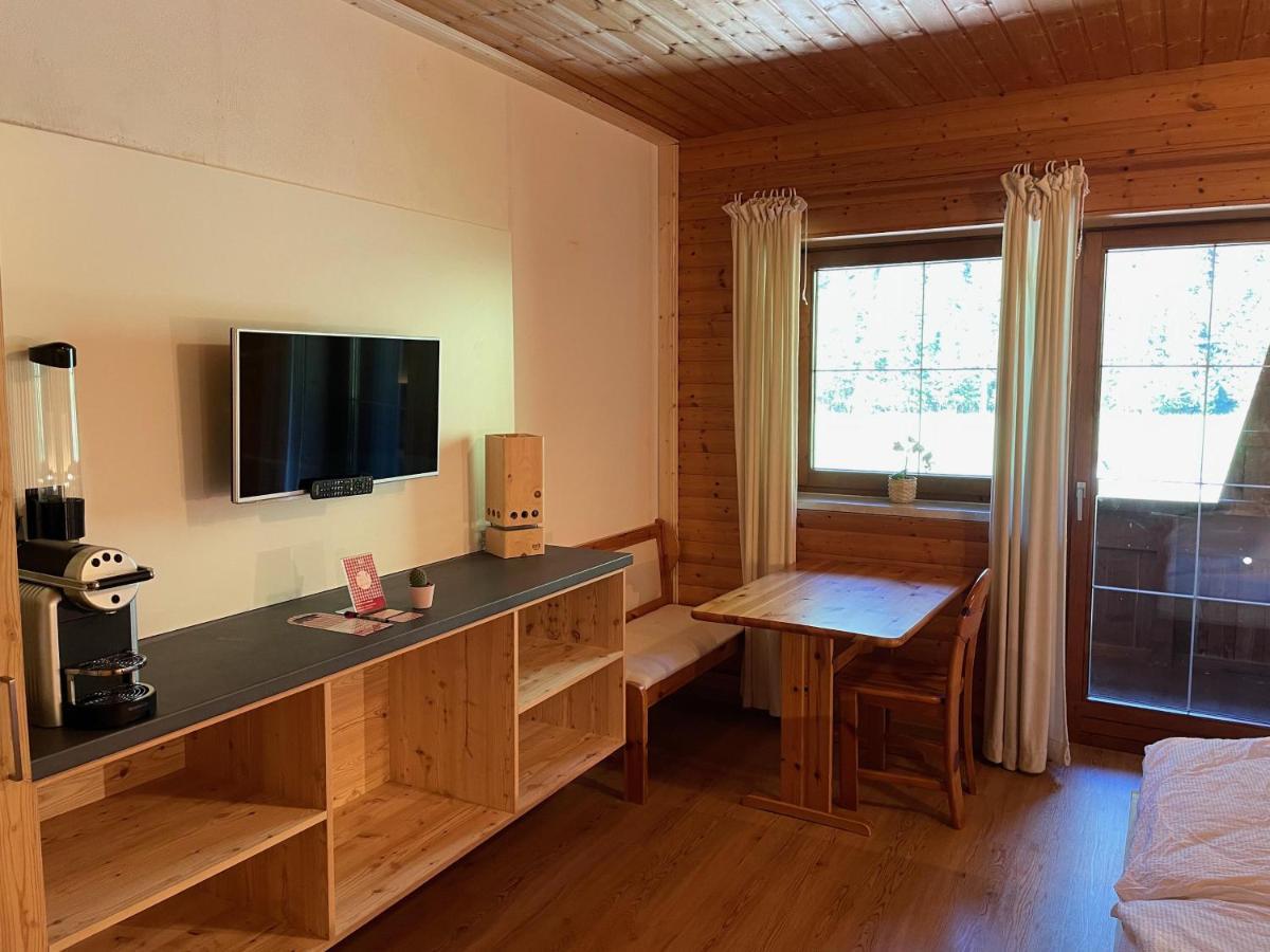 Apartpension Baerenwirt Leutasch Exterior foto