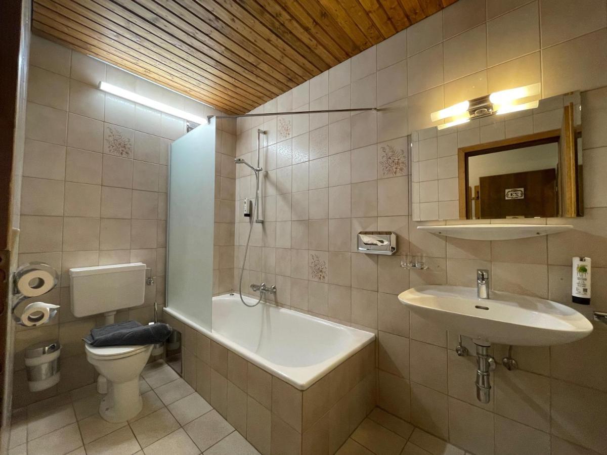 Apartpension Baerenwirt Leutasch Exterior foto